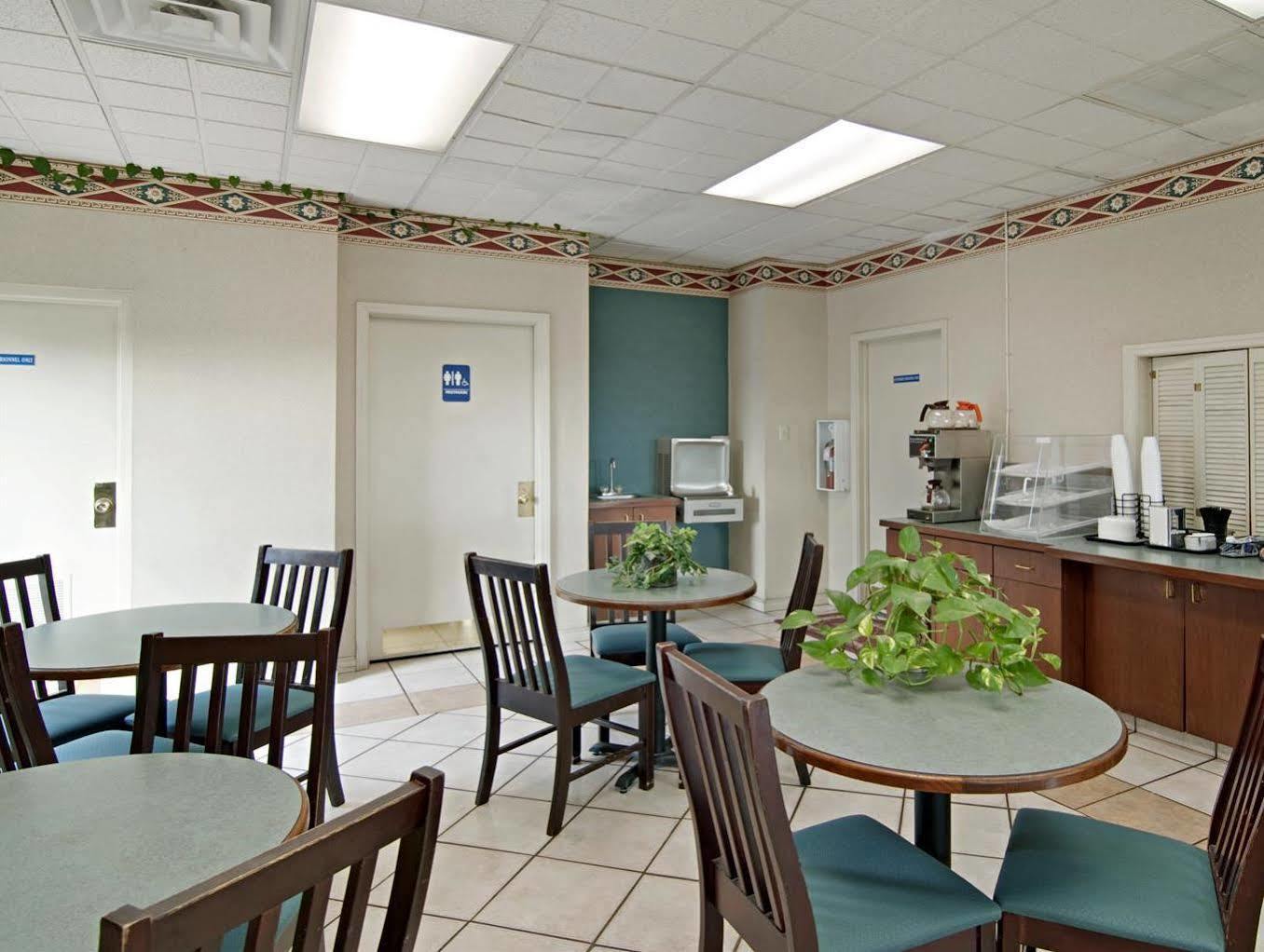 America'S Best Value Inn & Suites - Memphis/Graceland Exterior foto